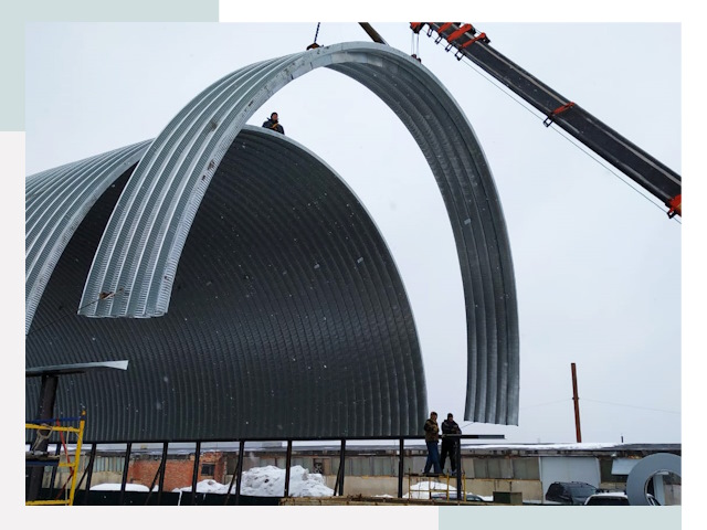 Полукруглые ангары в Братске