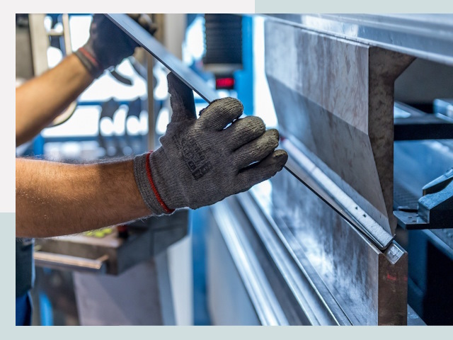 Гибка металла в Братске